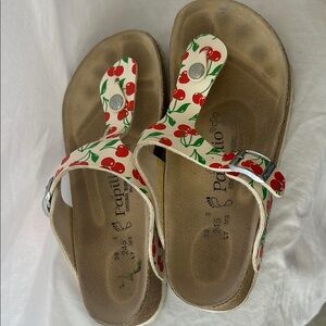 PAPILLIO BY BIRKENSTOCK GIZEH WHITE WITH RED CHERRIES WOMENS US 7M / EU 38